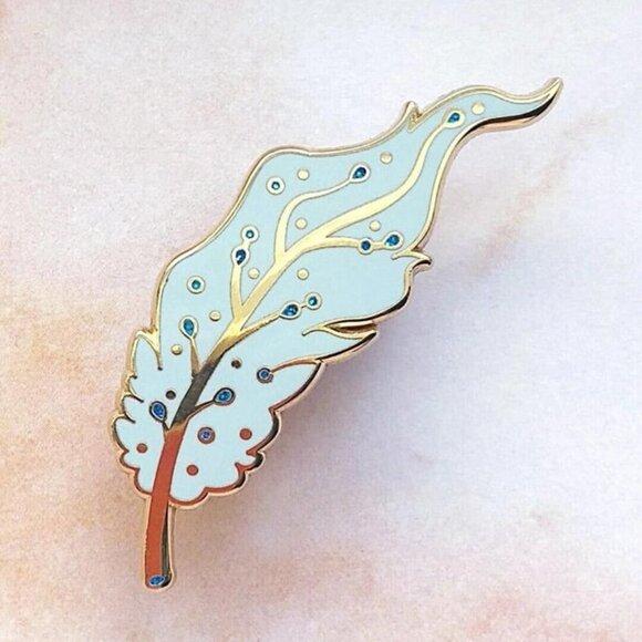 Pegasus Feather Enamel Pin - Gold Plated Mythical Jewelry & Brooch - Picture 2 of 9